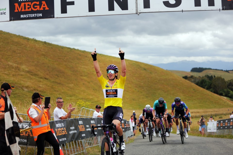 Stage 3 NZCC 2024 Winner Aaron Gate by Dave Lintott v2